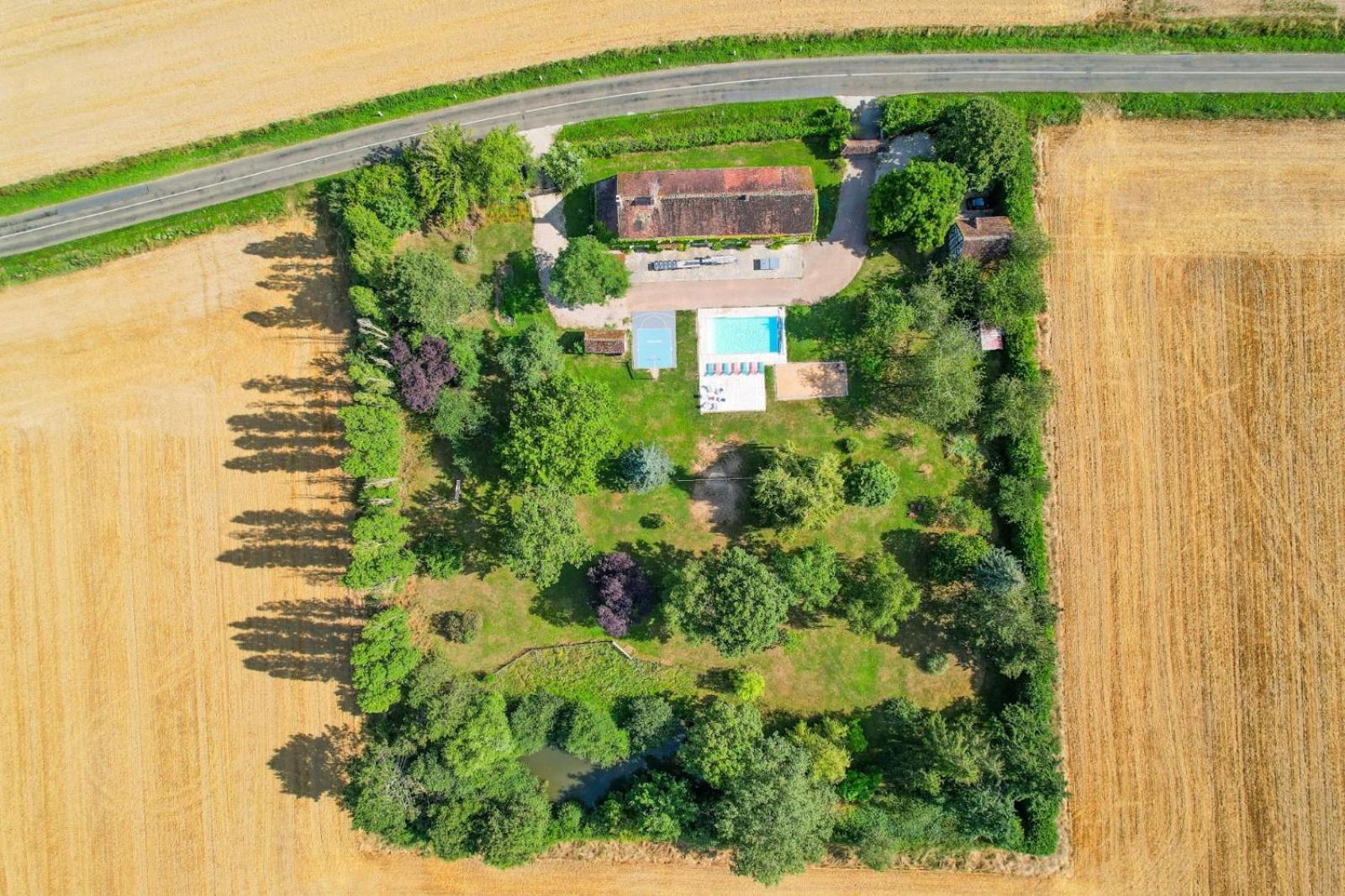 Crazy Villa Etisseaux 45 - Heated Pool - Volley Court - 1H30 Paris - 45P Saint-Maurice-sur-Aveyron Екстер'єр фото